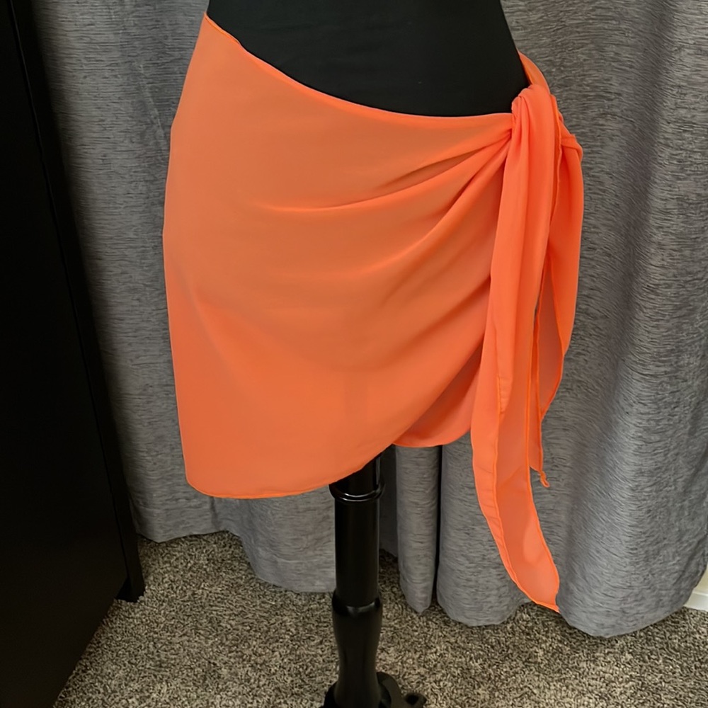 NWT Ekouaer sheer sarongs